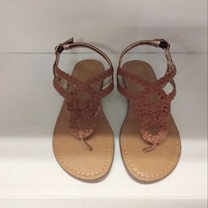 Girl's brown sandals